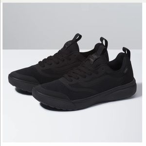 Vans ULTRARANGE RAPIDWELD black size 8.5 / 10